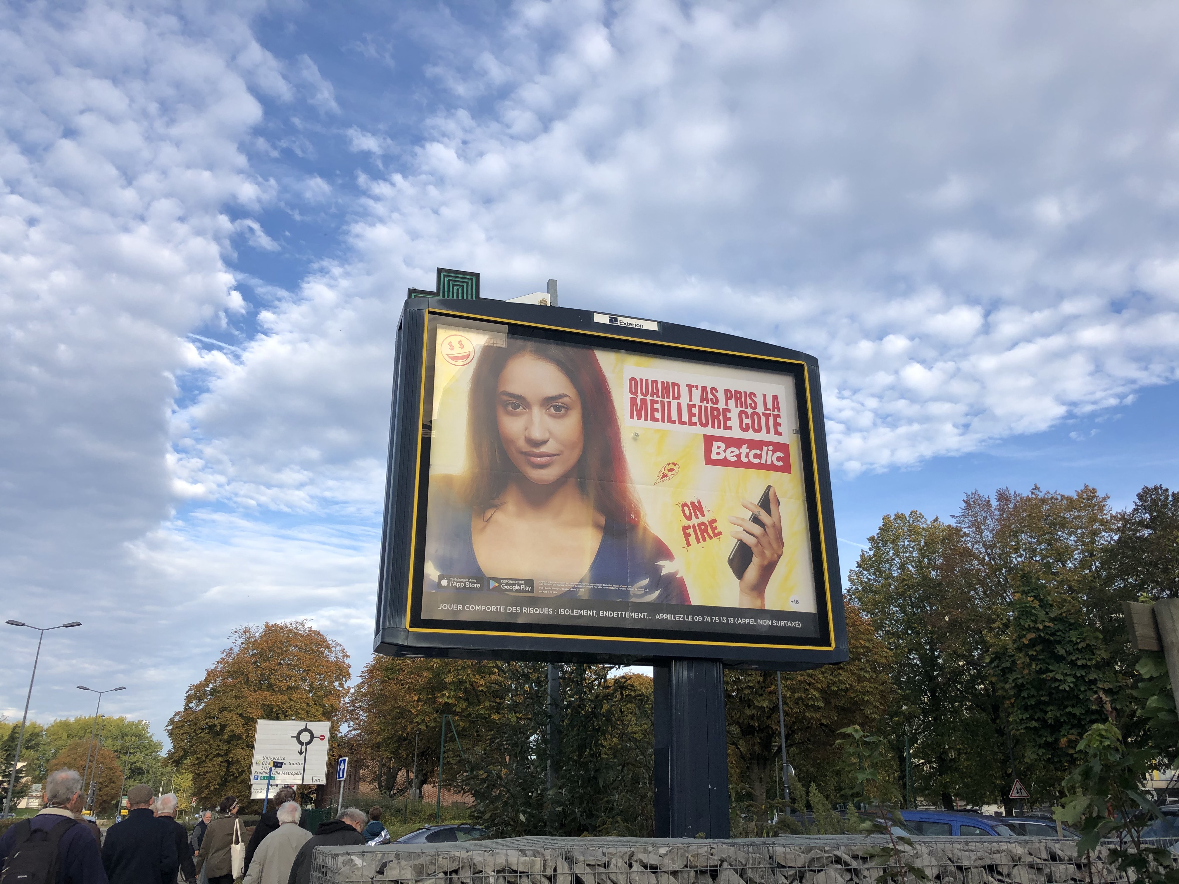 Afichage publicitaire à Pont-de-Bois